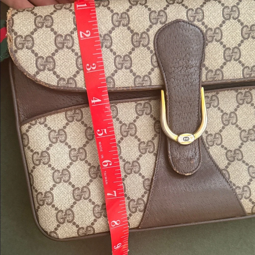 💚♥️Gucci Envelope Crossbody Bag with Brown Leather and Green-Red Web Strap - Picture 15 of 16
